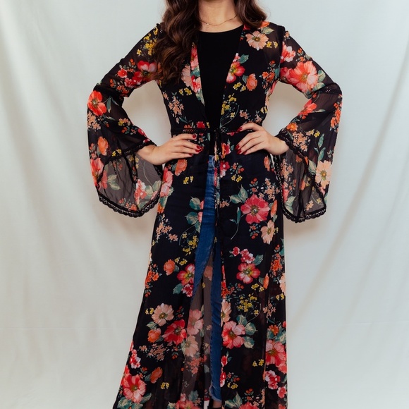 Black Sheer Floral Print Robe NWT - Picture 4 of 6